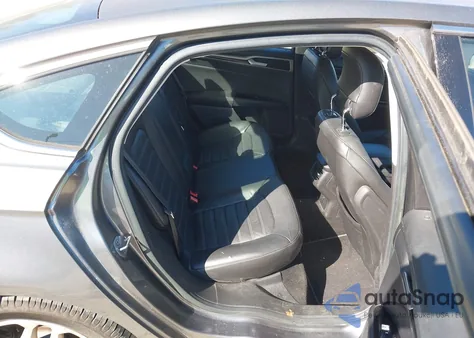 2013 Ford Fusion Se z USA, uszkodzony, nr VIN 3FA6P0HR3DR167036